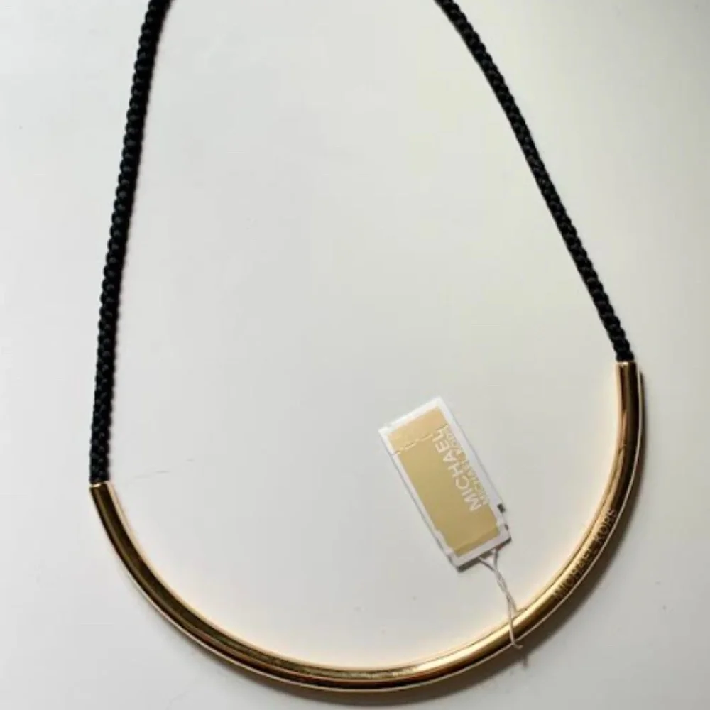 🆕 MK Bar Necklace